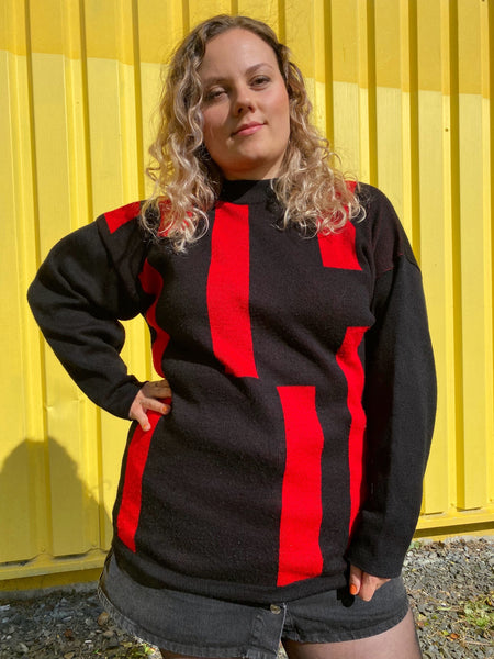 UK18 Black and red jumper 80's